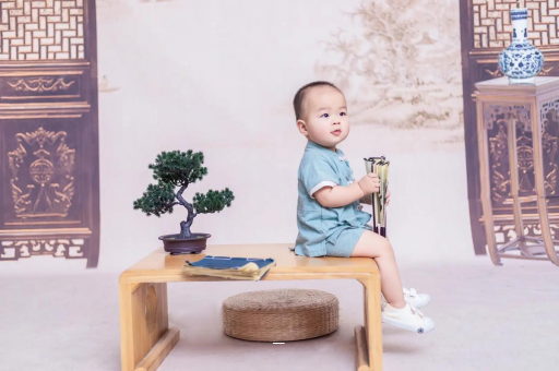 郯城四个月宝宝可以坐着吗 郯城四个月宝宝可以坐着吗